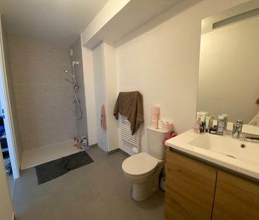 Location Appartement 2 pièces 44m² BORDEAUX 33000 - Photo 2