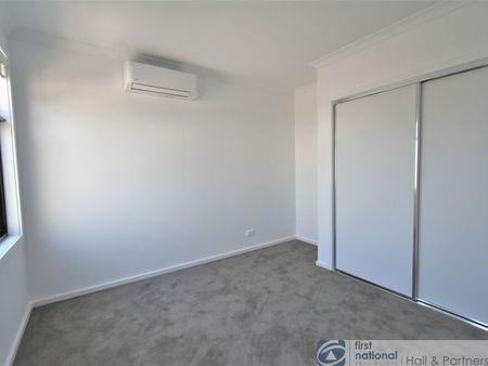 2/19 Matipo Street, 3177, Doveton Vic - Photo 3