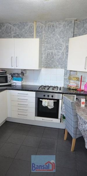 2 bedroom semi-detached house to rent - Photo 1