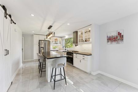 22 Welkin Crescent. Charming 4-Bedroom Home for Rent - Photo 4