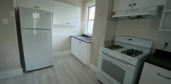 3 Bd 1 Bath - Apartment for Rent - Close to UBC - Photo 2