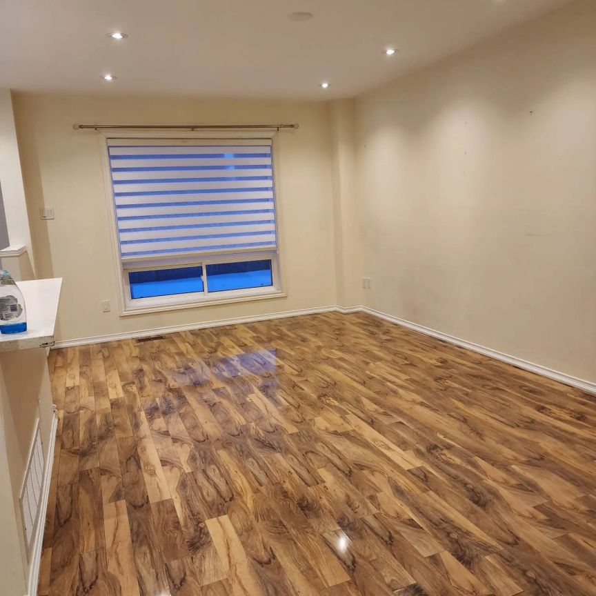 5223 Fairford Crescent #92 - Photo 1