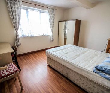 4 bedroom maisonette to rent - Photo 4