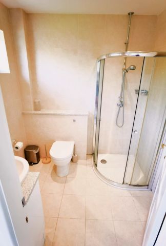 room 1 - Photo 5