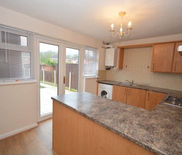 2 bedroom terraced house to rent - Photo 2