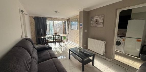 Belfast Walk, DERBY, DE21 - Photo 2