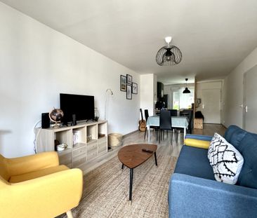 Location Appartement 3 pièces 66m² BORDEAUX 33300 - Photo 2