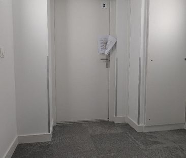 Location Appartement 3 pièces 60m² BORDEAUX 33000 - Photo 3