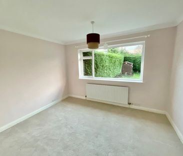 9 Burniston Gardens, YO13 0HW, Scarborough - Photo 3