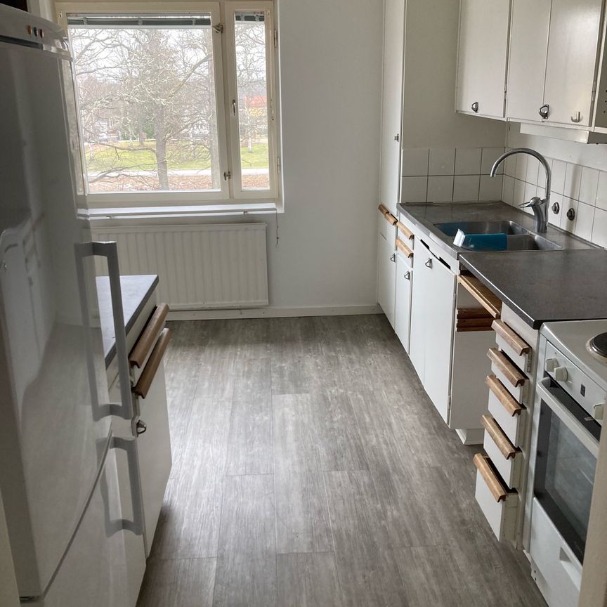 Studievägen 2B - Foto 1