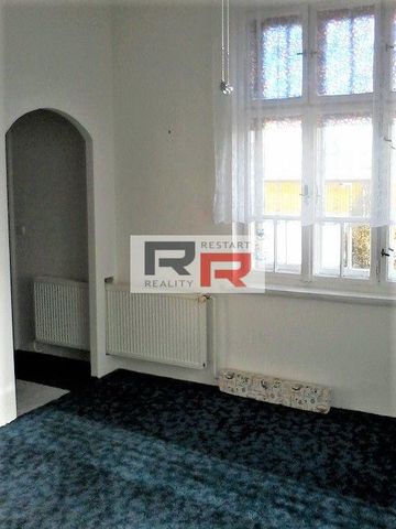 Pronájem bytu 2+1 52 m2 - Fotografie 3