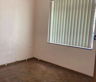 3-Bedroom Home with Front & Back Yard – Prime Hurstville Location - Photo 4