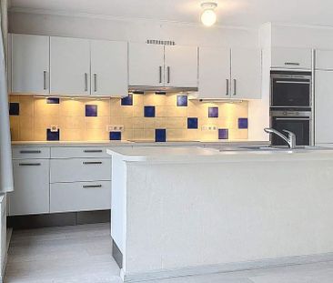 Appartement te huur in Knokke voor € 1.750 met 3 slaapkamers - Foto 4