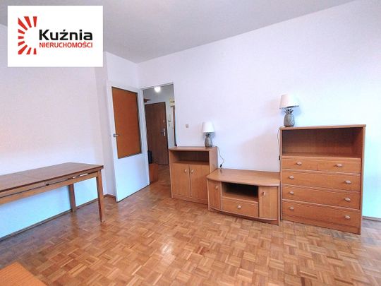 Trzy oddzielne pokoje i oddzielna kuchnia! - Zdjęcie 1