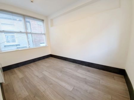 Property To Rent Hardshaw Street, St. Helens, WA10 | 2 Bedroom Apartment through Little Estate Agents - Photo 4