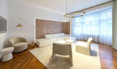 Nádherný 3i byt 135 m2,po rekonštrukcii, so šatníkom a pivnicou, parking - Photo 3