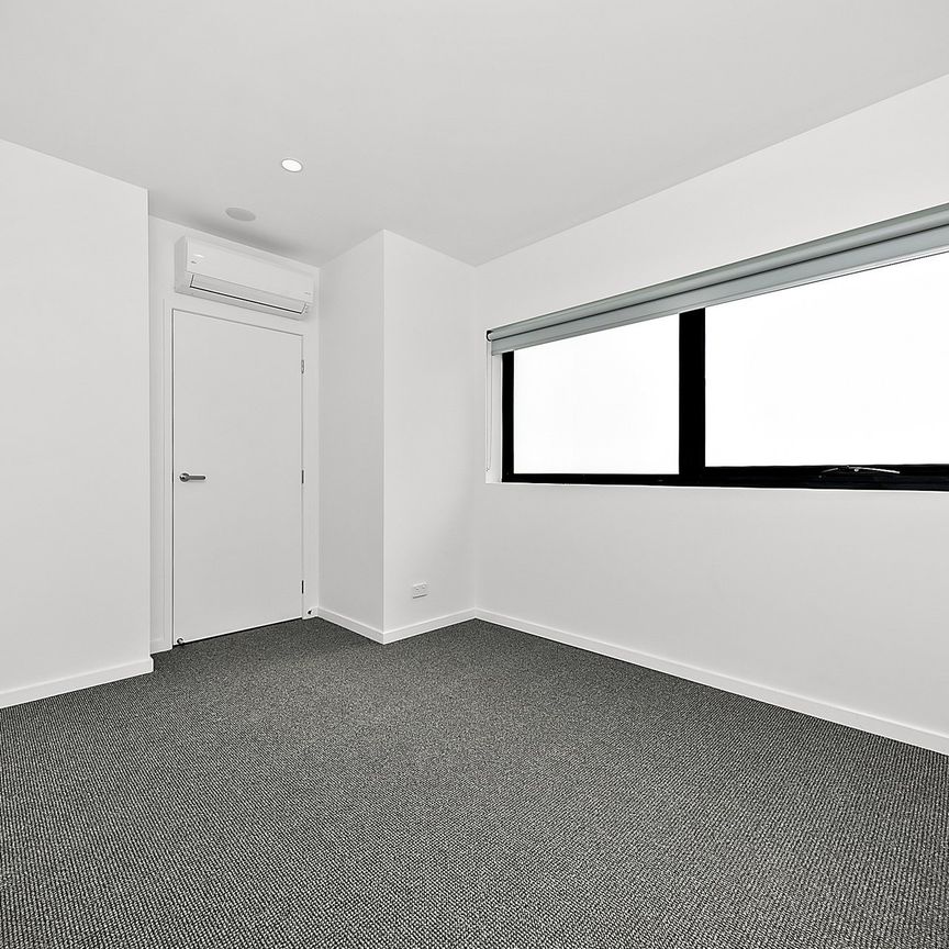 3,6/2 Howard Court, Clayton - Photo 1