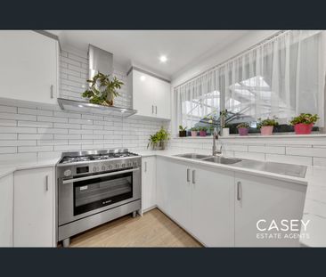 3 Mark Place, Pakenham, Vic 3810 - Photo 6