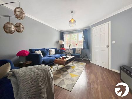 3 bedroom end of terrace house to rent - Photo 2