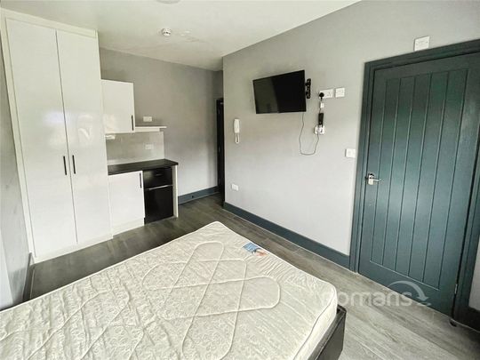 1 bedroom property to rent - Photo 1