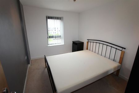 Bouverie Court, Leeds City Centre, LS9 8LB - Photo 5