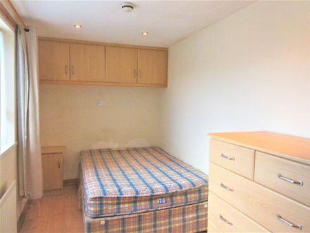 Great Apartment, 7c Canterbury Street, Botanic Area ~ Behind Queens University, Belfast, BT7 1LB - Photo 3