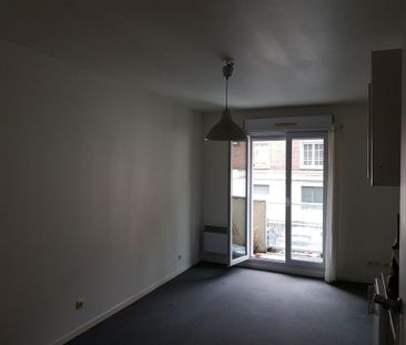 APPARTEMENT T2 AVEC BALCON QUARTIER ST LEU - Photo 3