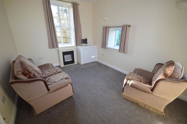 1 bedroom semi-detached house to rent - Photo 1