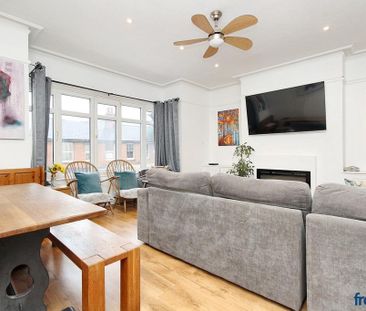 3 bedroom maisonette to rent - Photo 1