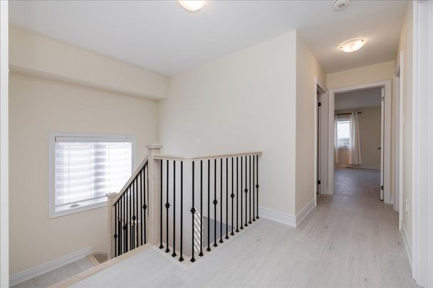 For Lease - 78 Lorne Thomas Place, New Tecumseth, Ontario - Photo 1