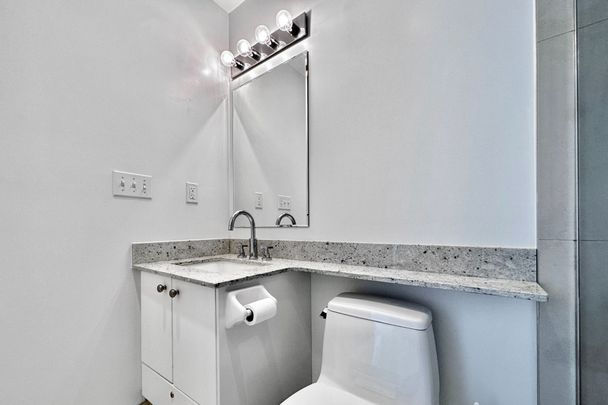 For Lease - 1910 Lakeshore Boulevard Unit# 807, Toronto, Ontario - Photo 1