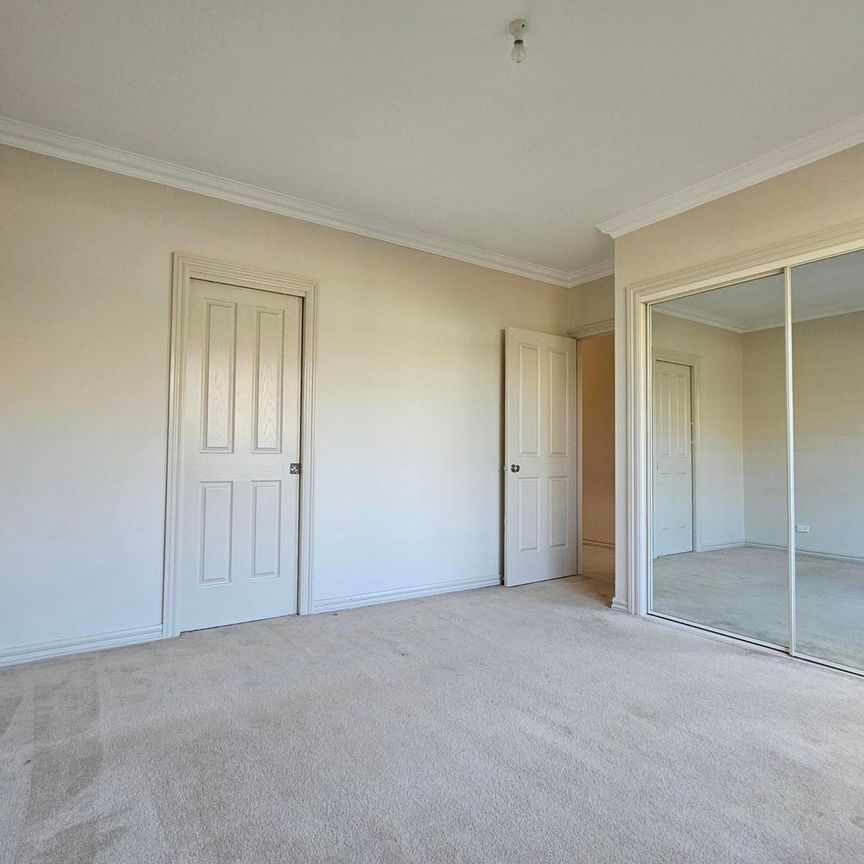 2/15 Hazel Grove, Pascoe Vale VIC 3044 - Photo 1