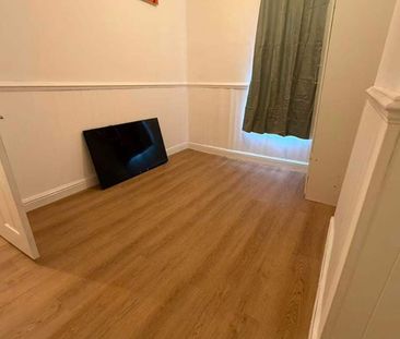 3 Bed Terraced House, Widdrington Road, CV1 - Photo 3