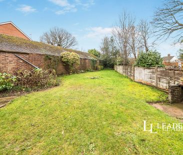 2 bedroom maisonette to rent Southwick Close, East Grinstead, RH19 - Photo 6