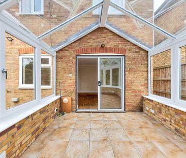 3 bedroom link detached house to rent - Photo 2