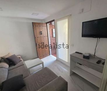 Alquiler de chalet adosado en Calle Francisco López López, 150 - Photo 2