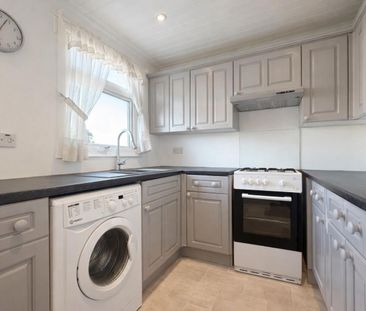 2 bedroom House To Let - Photo 5