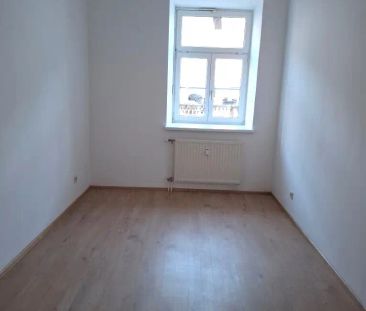 NEU - Teilrenovierte 2-Zimmer-Wohnung im Halbstock eines Mehrpartei... - Photo 1