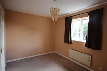 Chepstow Close, Stevenage, SG1 - Photo 4