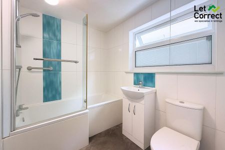 1 bedroom in a house share to rent - Photo 4