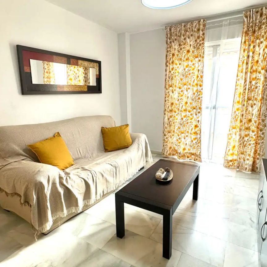 Piso de alquiler en Ntro Padre Jesus Cautivo, Playa de los Boliches - Foto 1