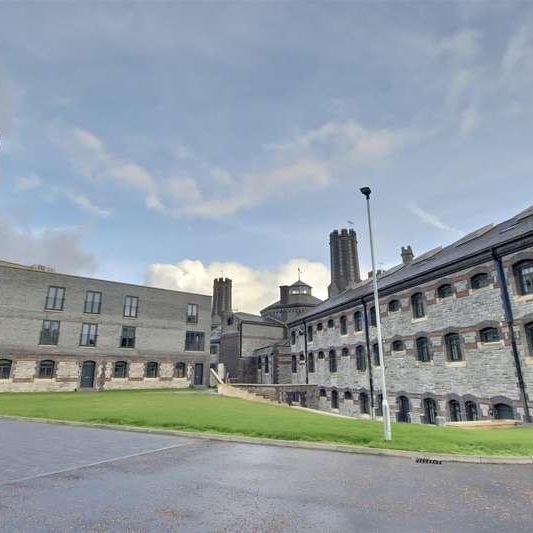 The Old Portsmouth Gaol, PO3 - Photo 1