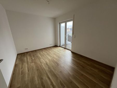 4-Zimmer-Wohnung in Rehau - Aufzug - Balkon - Garage mit direktem Zugang zum Gebäude - Baujahr 2016 - Photo 4