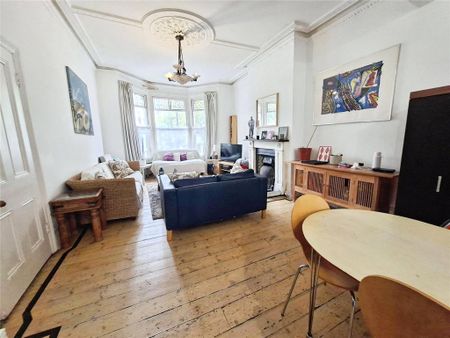 5 bedroom terraced house to rent - Photo 4