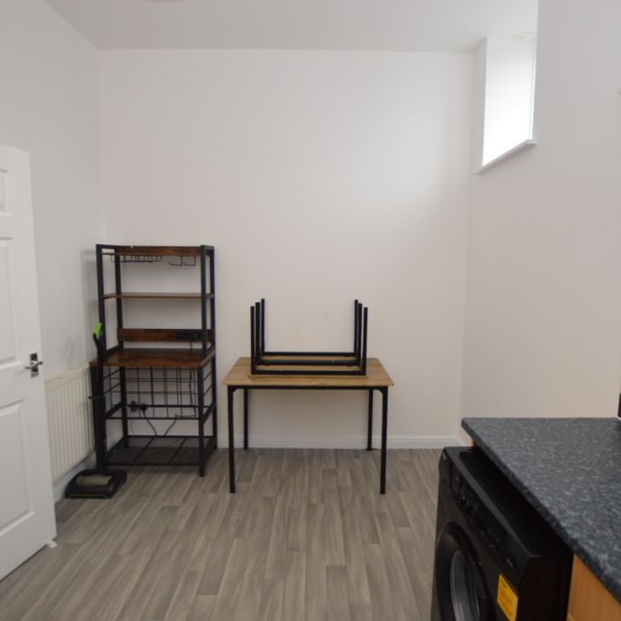 2 Bedroom Apartment - Photo 1