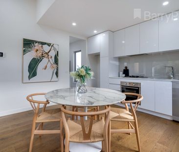 1/1 Lake Grove, Coburg North, Vic 3058 - Photo 2