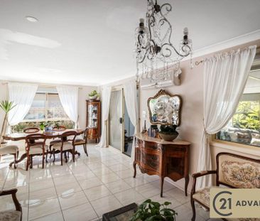 Family Home!!! - Photo 3