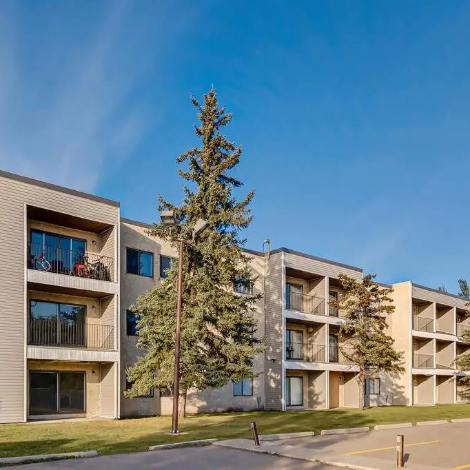 - 2 Bedroom at Westwind Apartments - Photo 1