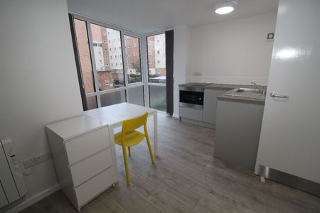 6 Lodge Bank , Moor Lane , PRESTON, Lancashire PR1 1JR - Photo 3