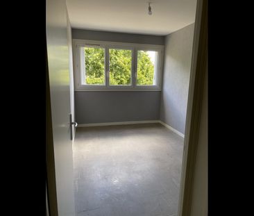 Location Appartement 4 pièces 70 m² Issoudun - Photo 4